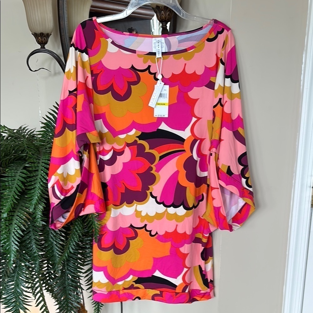 Brand New Trina Turk Colorful Pink Floral Retro Mod Shift Dress Scoop Neck Mini